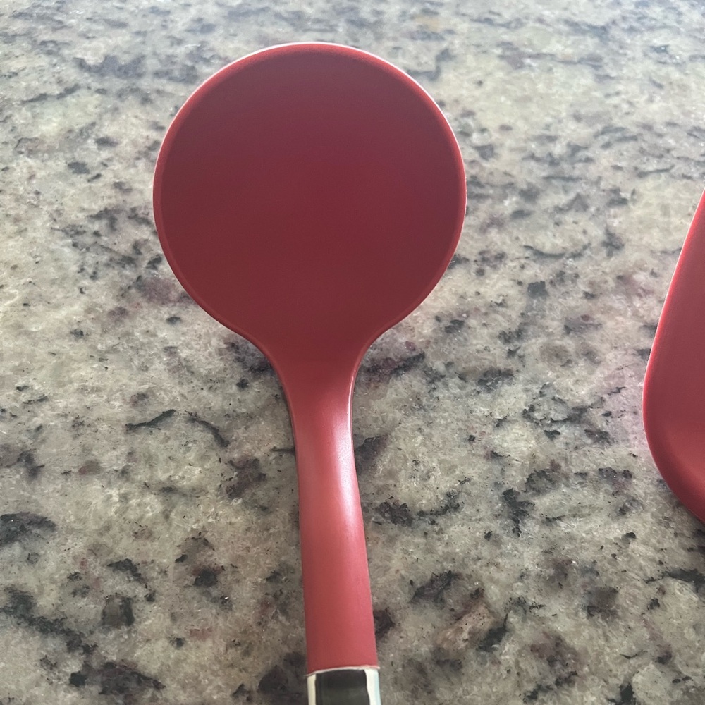 Mackenzie-Childs Utensils Set of 3. Fair used condition. One w/ chip. RETIRED! - Picture 4 of 14